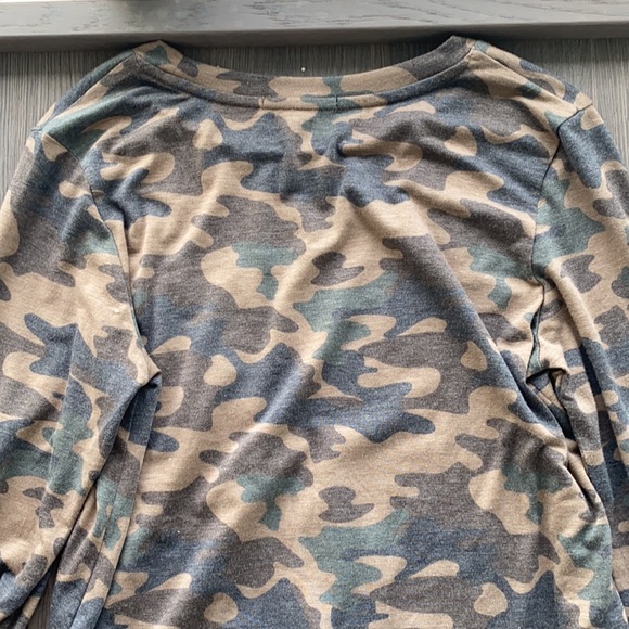Camo Print Forever 21 top - Picture 6 of 8